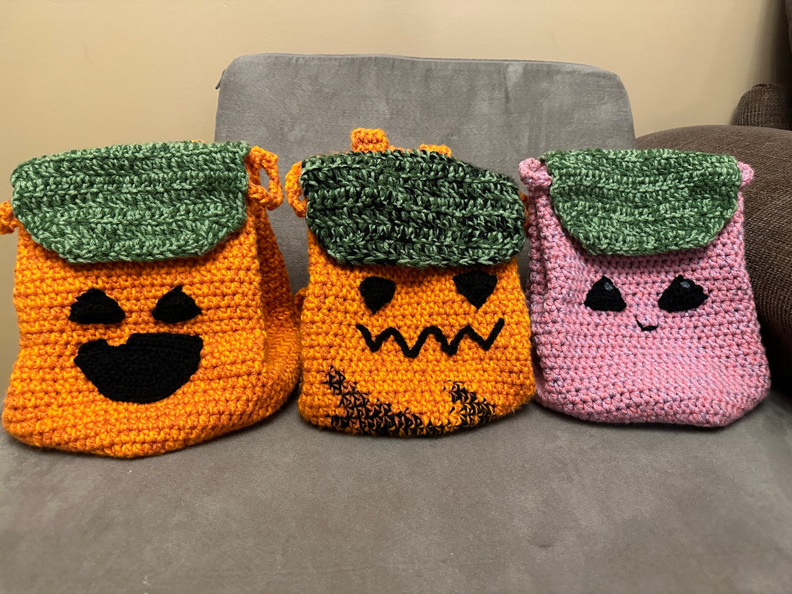 Quick and Easy to Make Crocheted Trick-or-Trick Bags